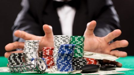 WHAT TYPE OF ENTERTAINMENT CHOOSE MEN AT ONLINE CASINOS?