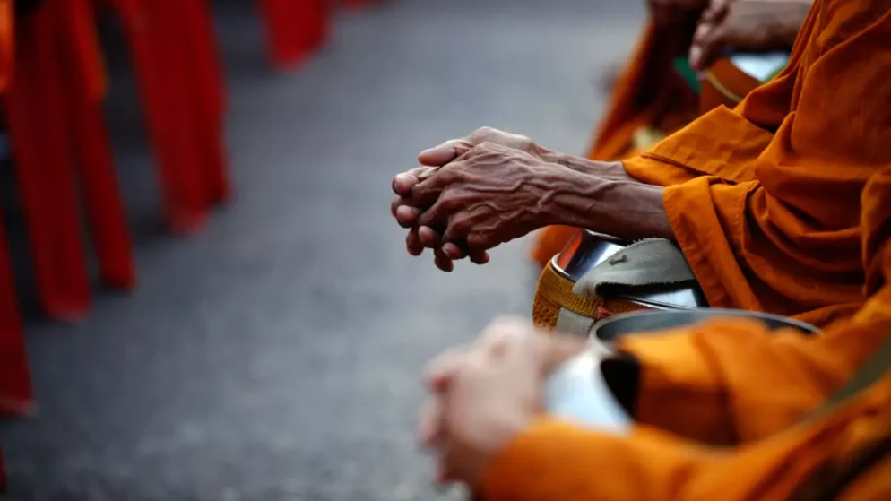 MONK FROM THAILAND WON A JACKPOT OF $176,000. HE PRAYED TO THE BUDDHA TO SEND HIM MONEY