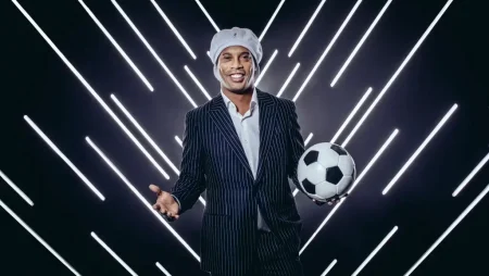 RENOWNED FOOTBALLER RONALDINHO OPENS AN ONLINE CASINO