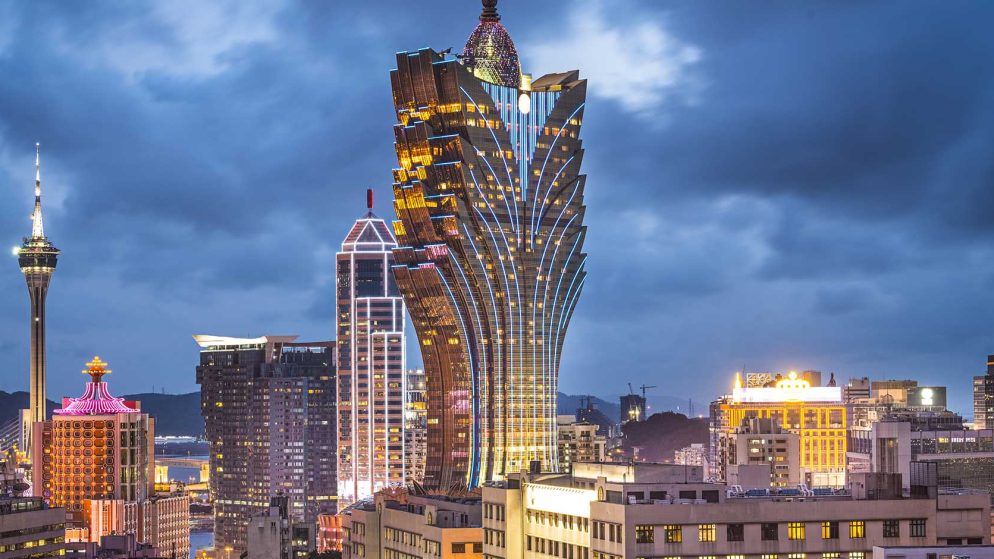 MACAU CASINO EMPLOYEES COUNT ON SUMMER BONUSES